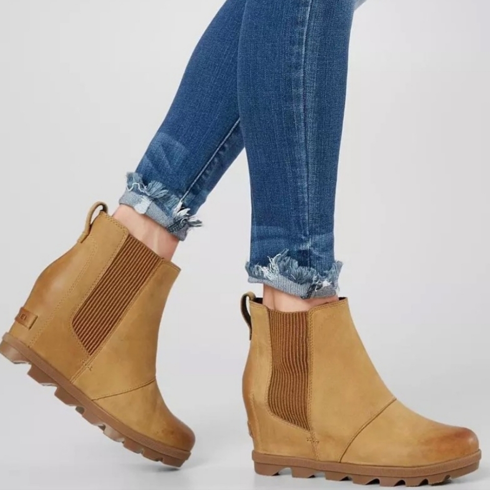 sorel camel wedge